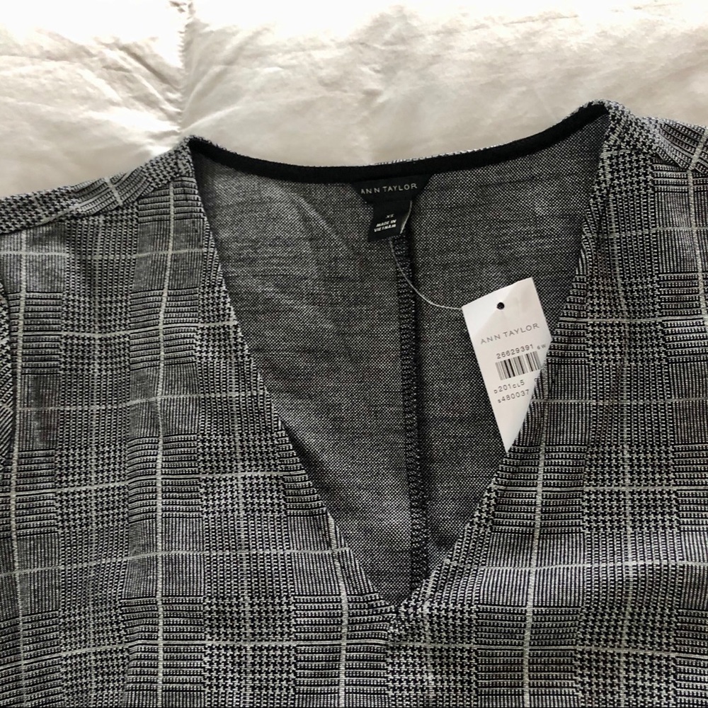 Ann Taylor Plaid Pant Set - Picture 4 of 6